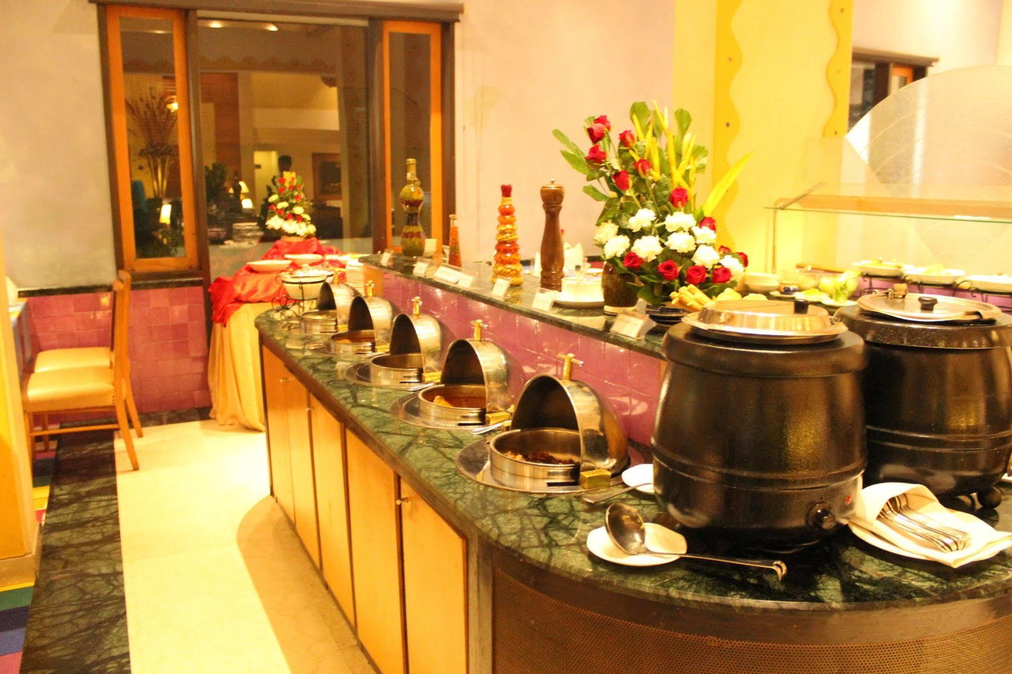 Hotel Sagar Plaza City Centre Πούνε Εξωτερικό φωτογραφία